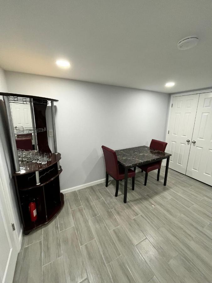 Airport Xpress Guestrooms Filadelfia Exterior foto