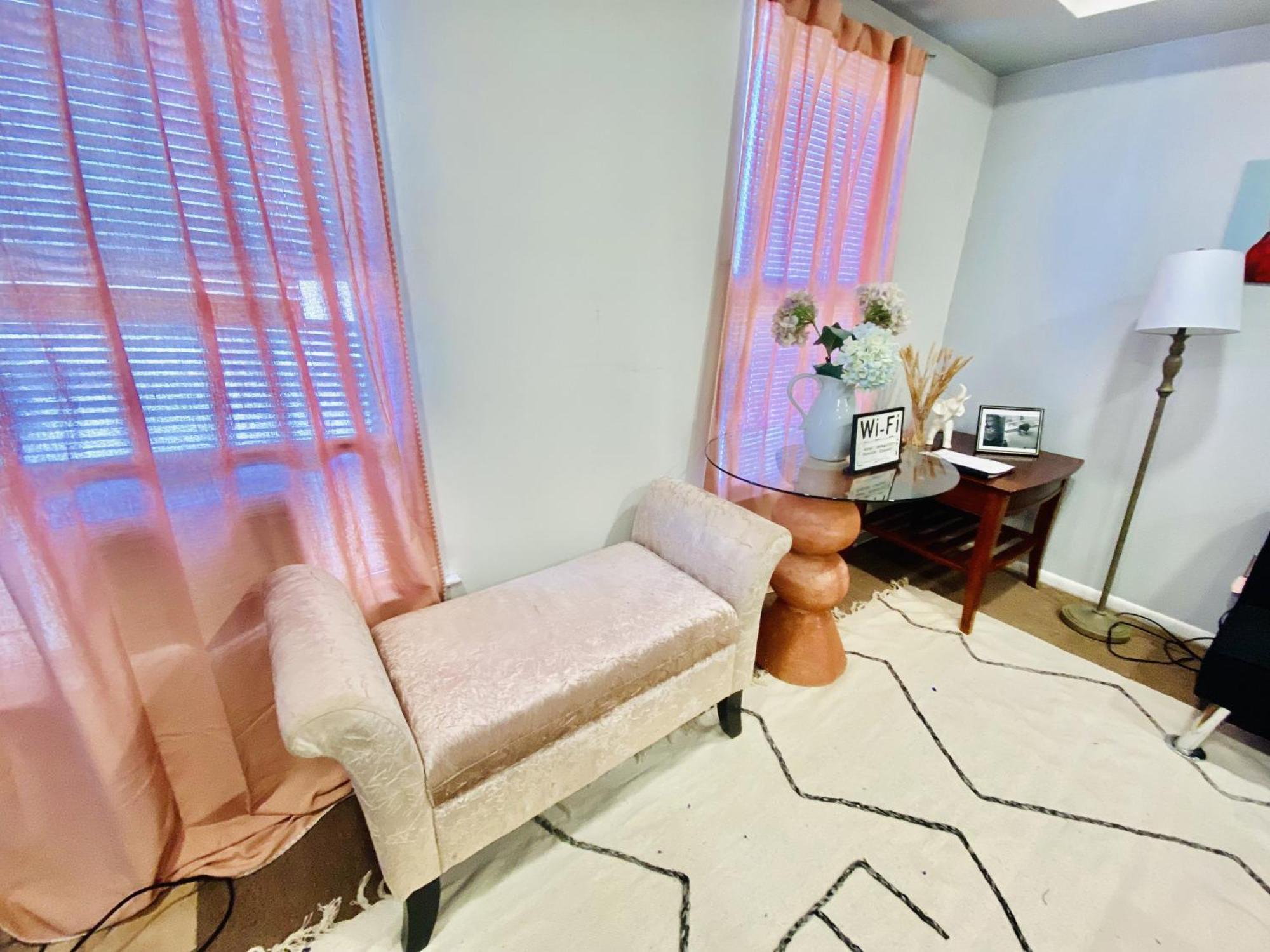 Airport Xpress Guestrooms Filadelfia Exterior foto